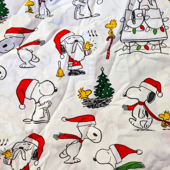 Pottery Barn Kids Peanuts Christmas Organic Sheet Set Twin - Picture 5 of 8